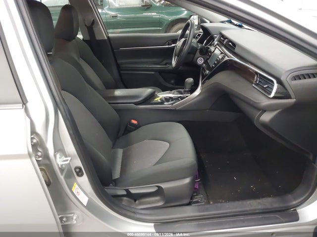 2018 TOYOTA CAMRY LE 5