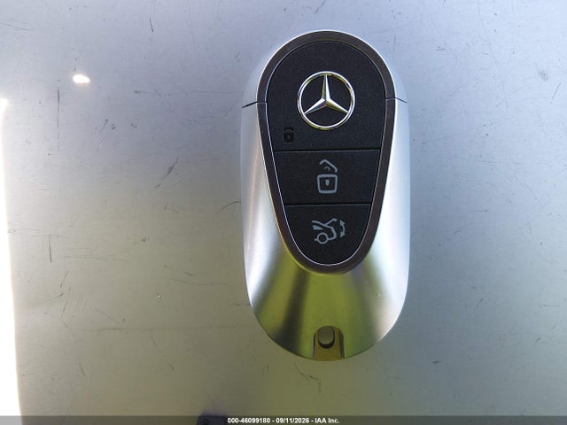 2025 MERCEDES-BENZ C 300 11