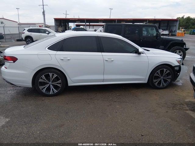 2022 VOLKSWAGEN PASSAT 2.0T SE 13