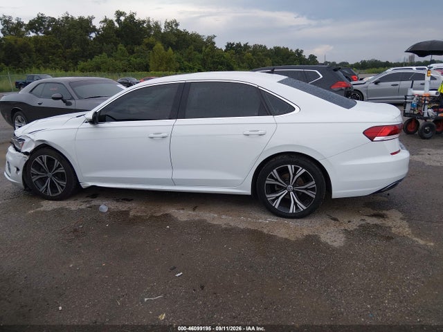 2022 VOLKSWAGEN PASSAT 2.0T SE 14