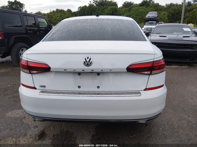 2022 VOLKSWAGEN PASSAT 2.0T SE 16