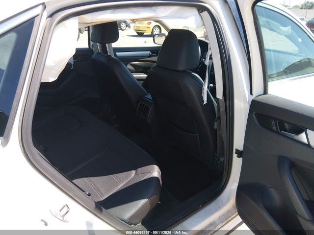 2019 HYUNDAI SANTA FE XL SE 8