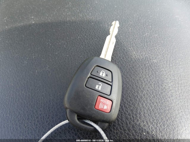 2018 TOYOTA RAV4 LE 11