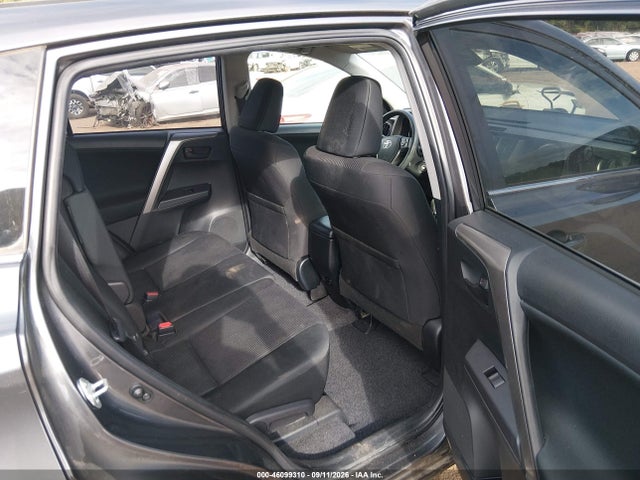 2018 TOYOTA RAV4 LE 8