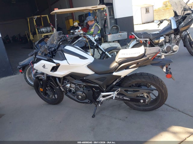 2026 HONDA NC750 XD 13