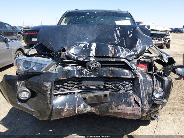 2022 TOYOTA 4RUNNER SR5 6