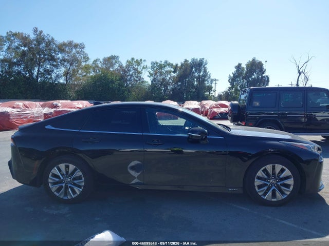 2025 TOYOTA MIRAI XLE 13