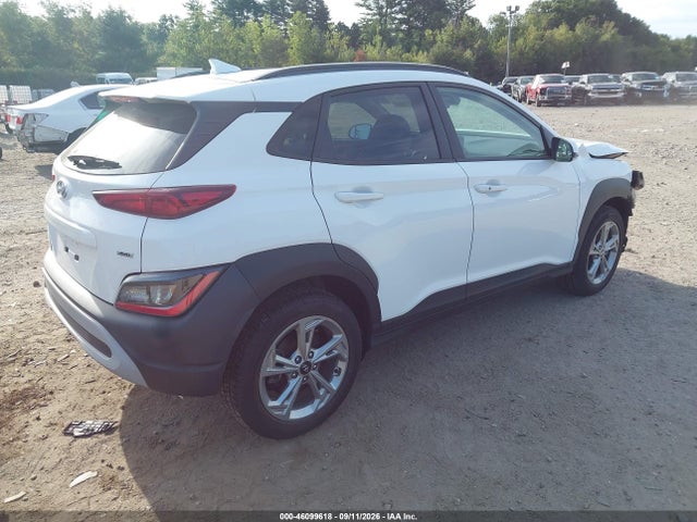 2022 HYUNDAI KONA SEL 4
