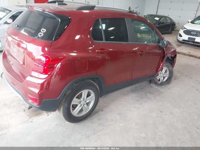 2021 CHEVROLET TRAX AWD LT 4