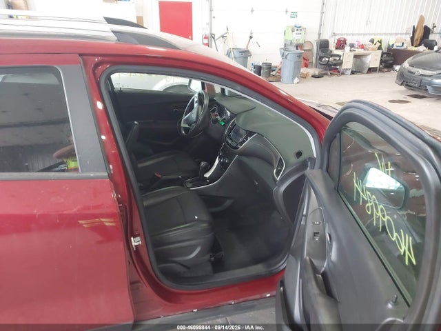 2021 CHEVROLET TRAX AWD LT 5