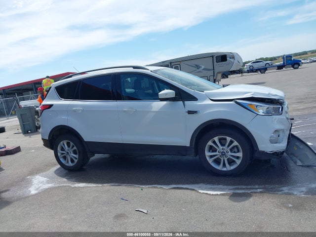 2018 FORD ESCAPE SE 13