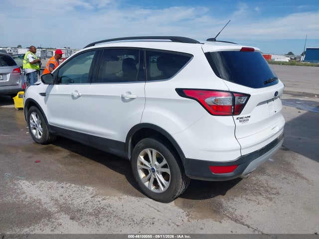 2018 FORD ESCAPE SE 3