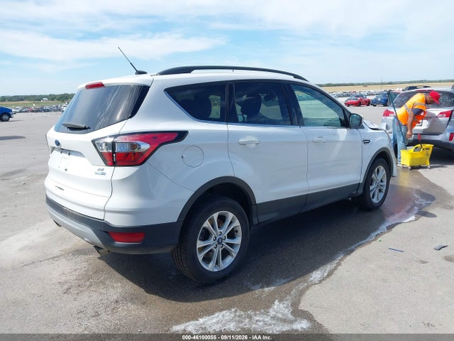 2018 FORD ESCAPE SE 4