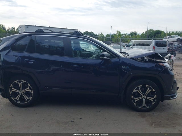 2024 TOYOTA RAV4 PRIME XSE 13