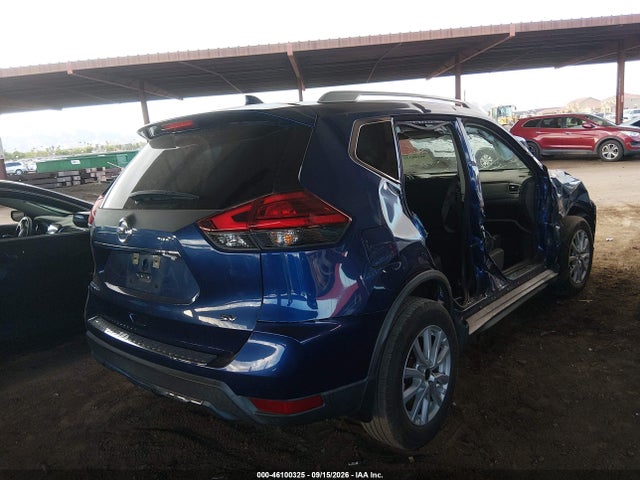 2017 NISSAN ROGUE SV 4