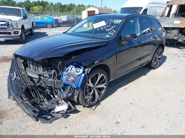 2023 VOLVO XC60 B5 ULTIMATE DARK THEME 2