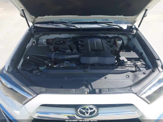 2017 TOYOTA 4RUNNER LIMITED 10