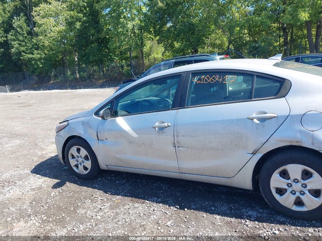 2017 KIA FORTE LX 6
