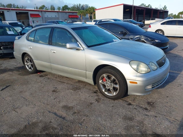 2002 LEXUS GS 