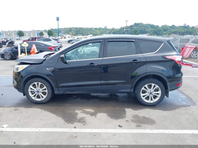 2017 FORD ESCAPE SE 14