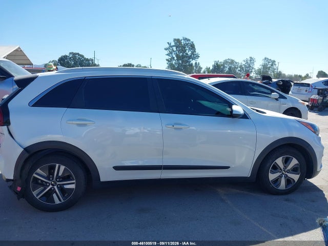 2021 KIA NIRO LXS 12