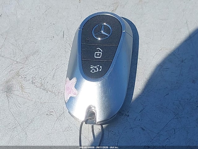 2025 MERCEDES-BENZ C 300 11