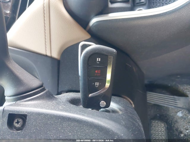 2019 TOYOTA RAV4 LE 11