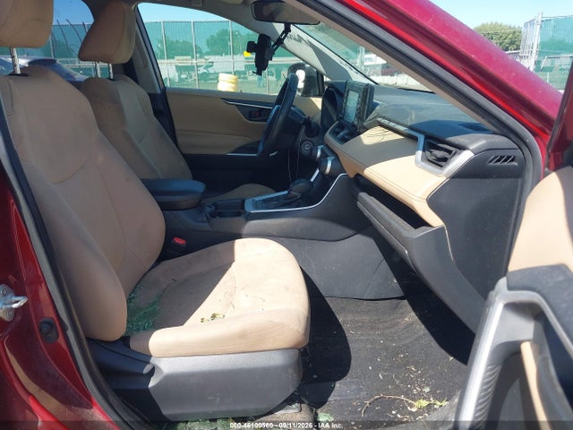 2019 TOYOTA RAV4 LE 5