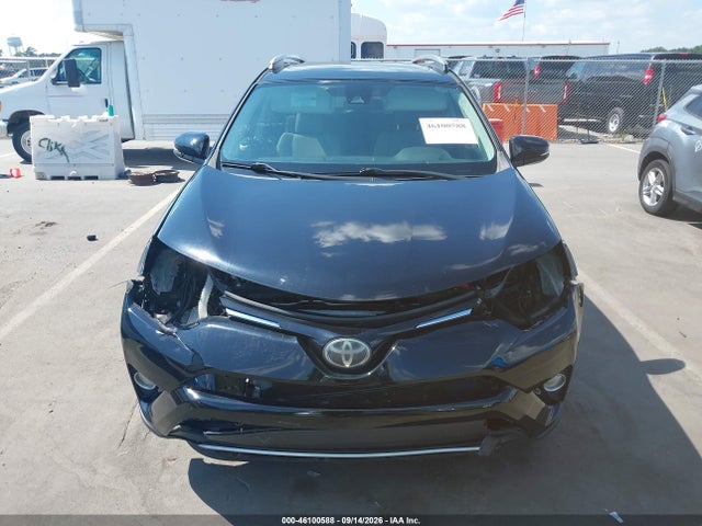 2017 TOYOTA RAV4 XLE 13