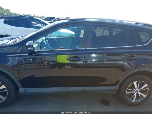 2017 TOYOTA RAV4 XLE 15
