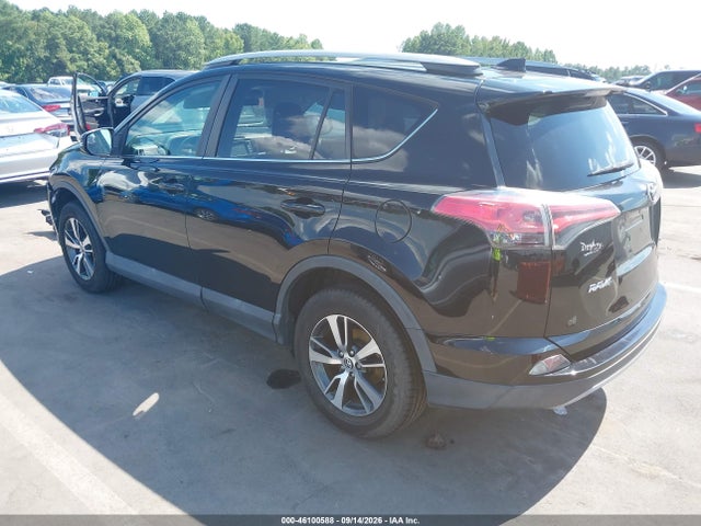 2017 TOYOTA RAV4 XLE 3