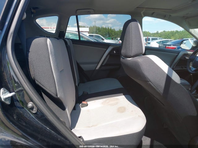 2017 TOYOTA RAV4 XLE 8