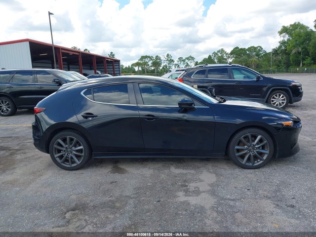 2021 MAZDA MAZDA3 SELECT 13