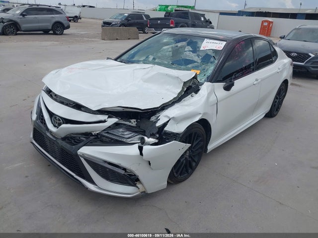 2022 TOYOTA CAMRY XSE V6 2