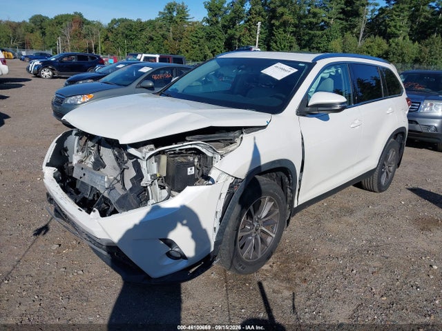2019 TOYOTA HIGHLANDER XLE 2