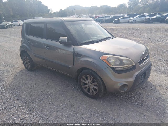 2013 KIA SOUL +