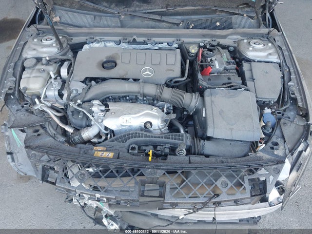 2021 MERCEDES-BENZ A 220 10