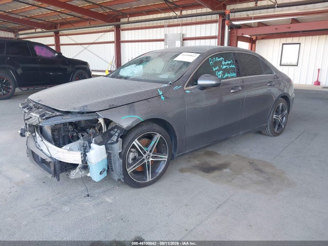 2021 MERCEDES-BENZ A 220 2