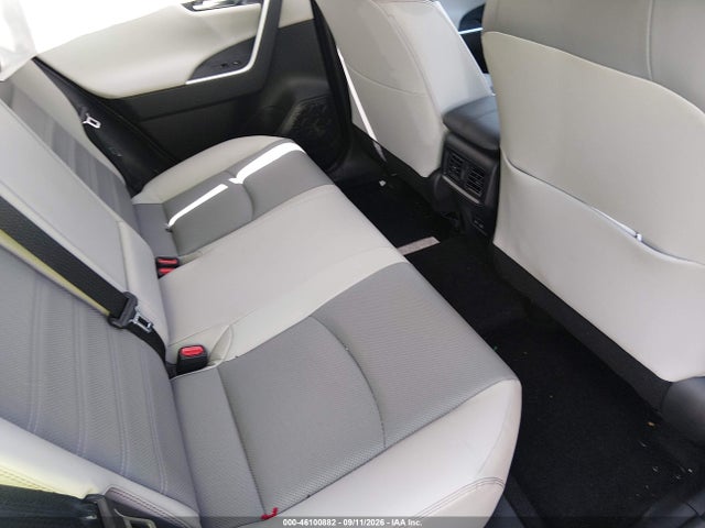 2023 TOYOTA RAV4 LIMITED 8