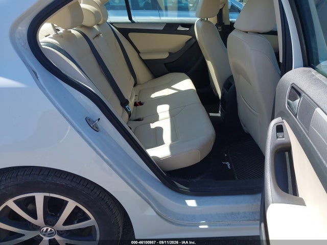 2017 VOLKSWAGEN JETTA 1.4T SE 8