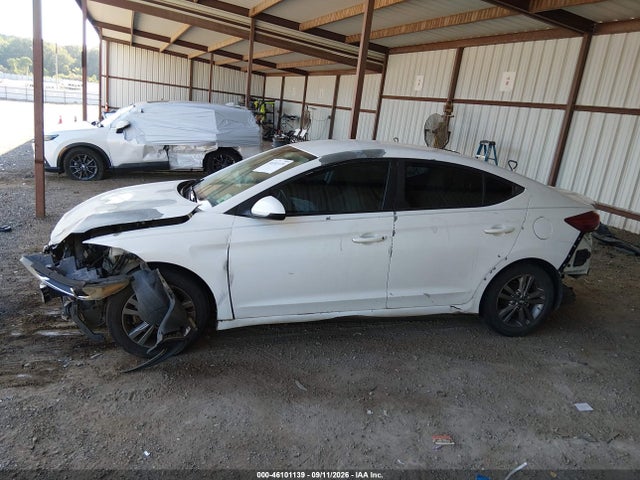 2017 HYUNDAI ELANTRA SE 13