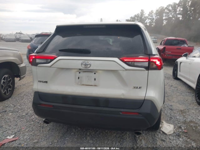 2021 TOYOTA RAV4 XLE PREMIUM 16