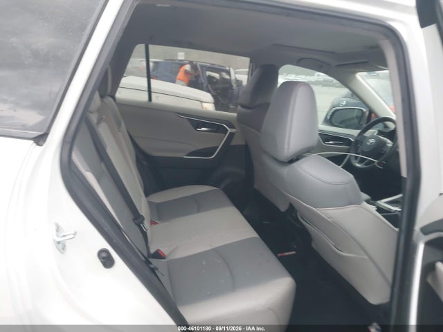 2021 TOYOTA RAV4 XLE PREMIUM 8