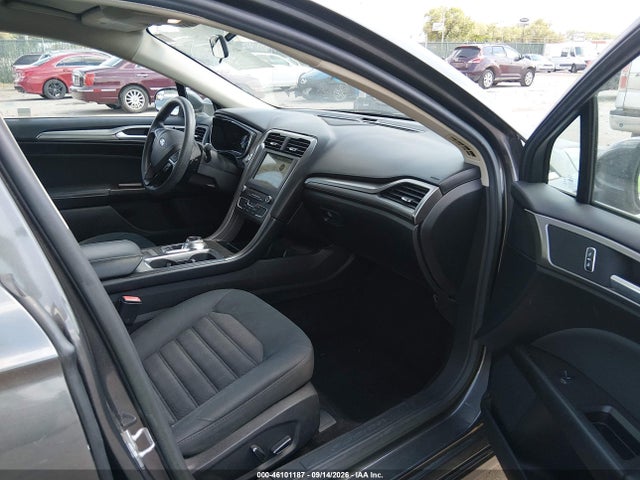 2017 FORD FUSION SE 5