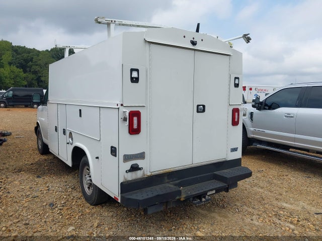 2020 CHEVROLET EXPRESS CUTAWAY WORK VAN 3