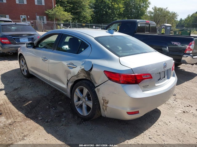 صورة 3 لـ 2015 Acura ILX 2.0L