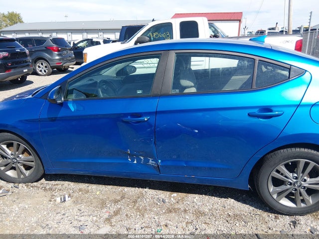 2017 HYUNDAI ELANTRA SE 14