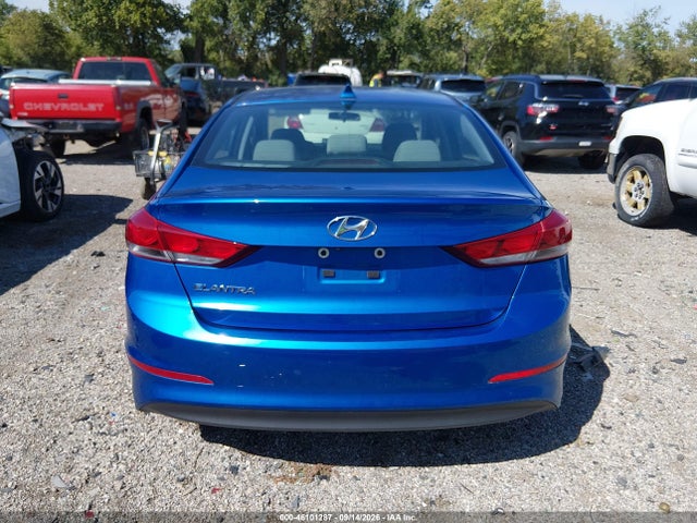 2017 HYUNDAI ELANTRA SE 16