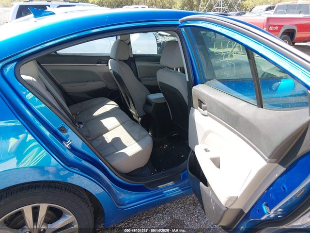 2017 HYUNDAI ELANTRA SE 8
