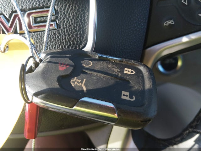2023 GMC TERRAIN FWD SLT 11